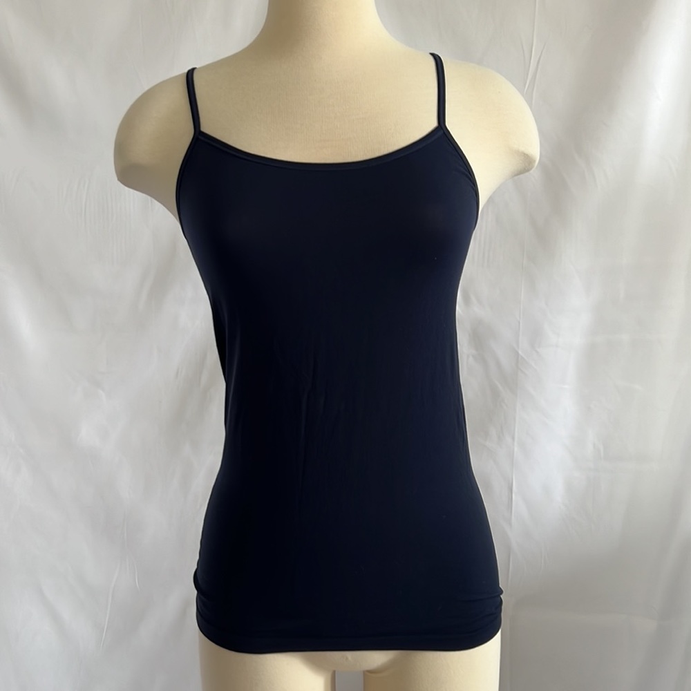 Uniqlo top